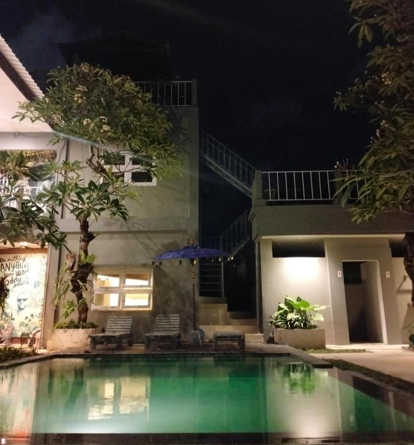 הוסטל סמיניאק The Island Bali מראה חיצוני תמונה